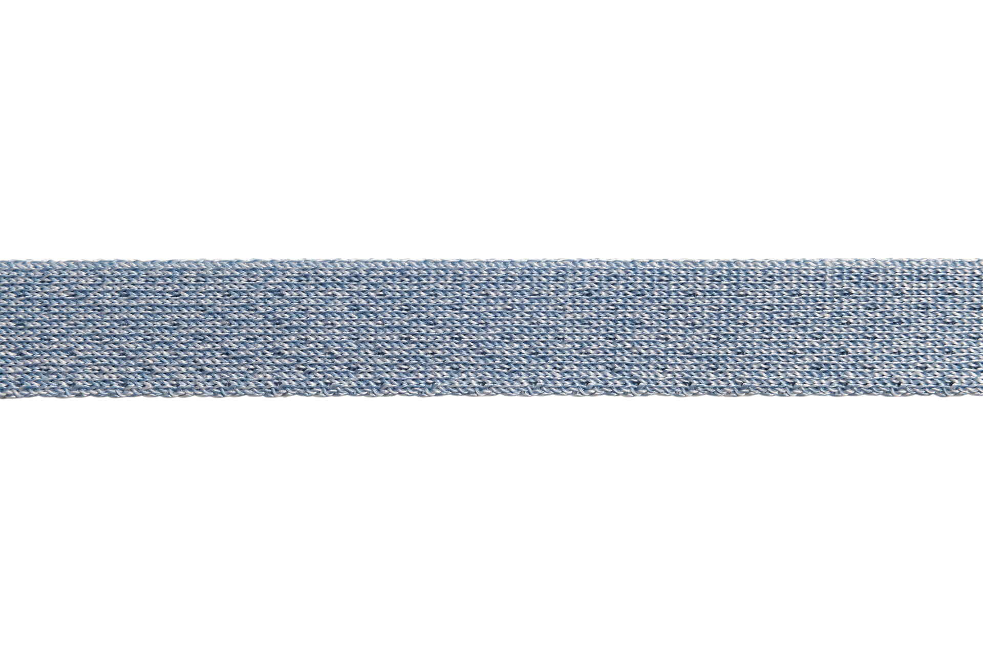 Ruffwear Front Range Flex Leash showing engineered knit construction and flexible design details up close.