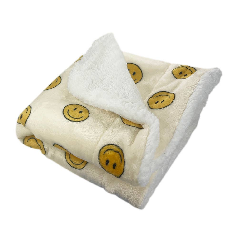 Klippo Pet Happy Face Blanket packaging or size reference showing ultra-plush dog comfort blanket details.