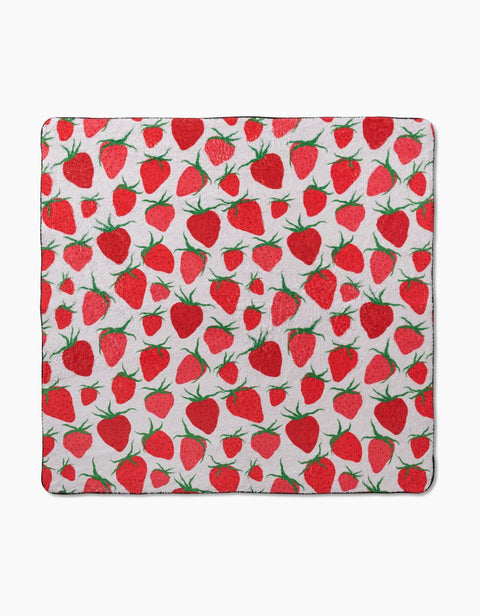 Geometry | Strawberry Sniff Plush Towel