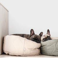 Lambwolf | Taart Pet Bed