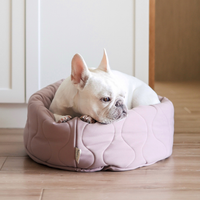 Lambwolf | Taart Pet Bed