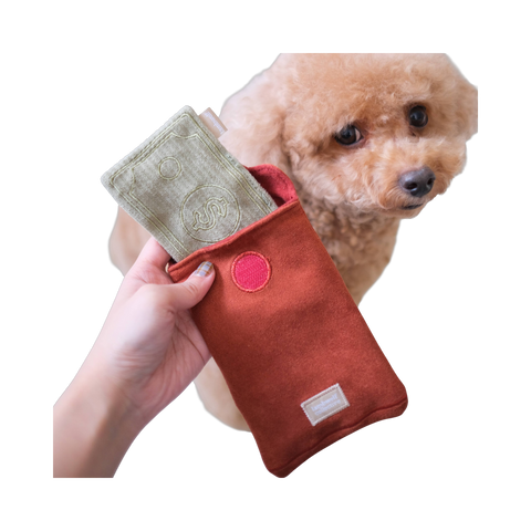 Lambwolf | RED POCKET Enrichment Toy