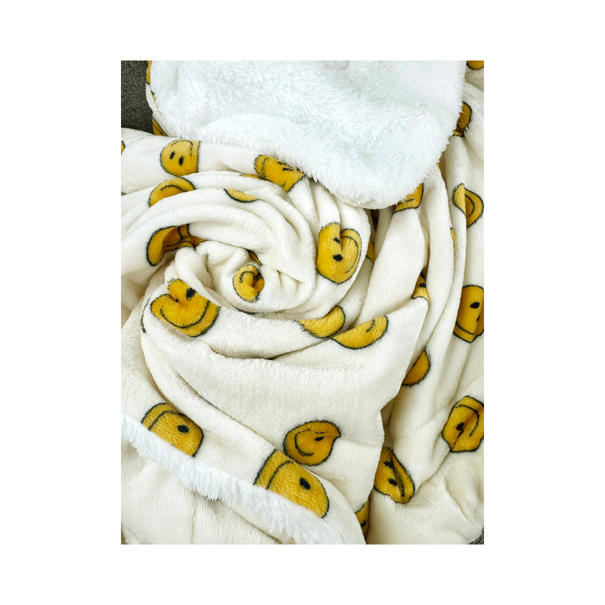 Klippo | Happy Face Blanket
